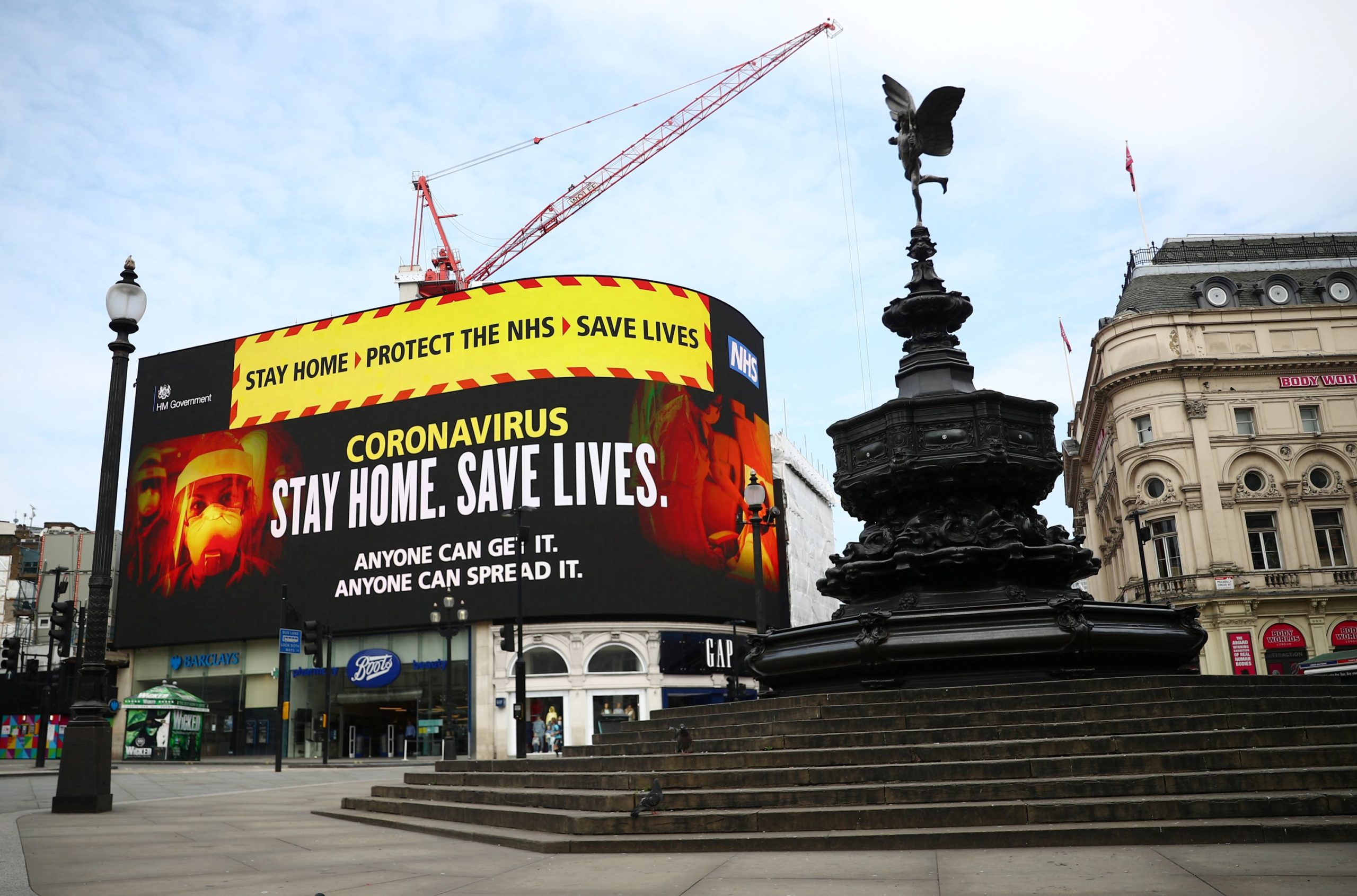 Coronavirus_PiccadillyLights_StayHome