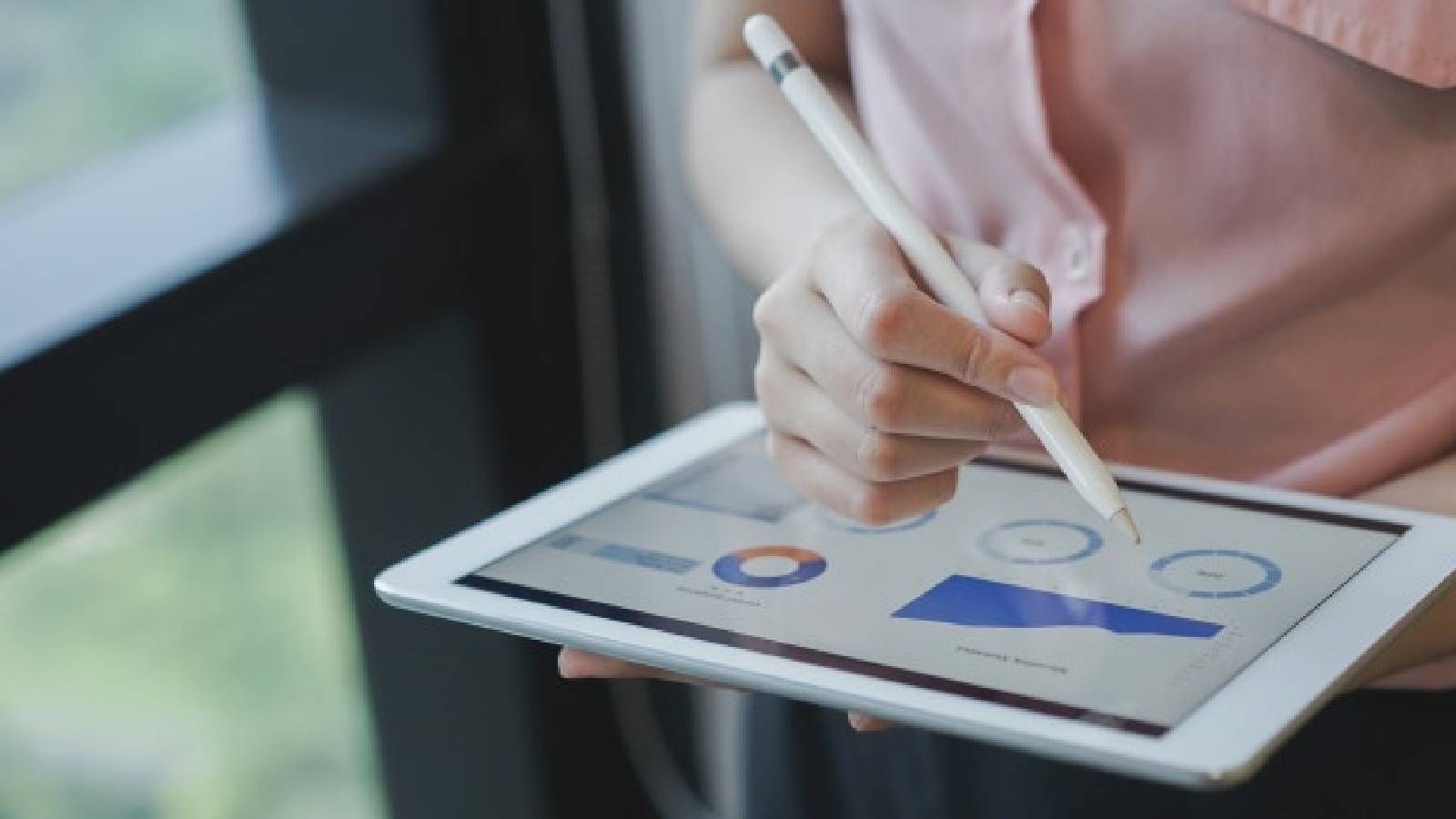 For a More Effective Service Desk, IT Should Move from Traditional Metrics to Measuring and Acting on Customer Feedback, Says Info-Tech Research Group