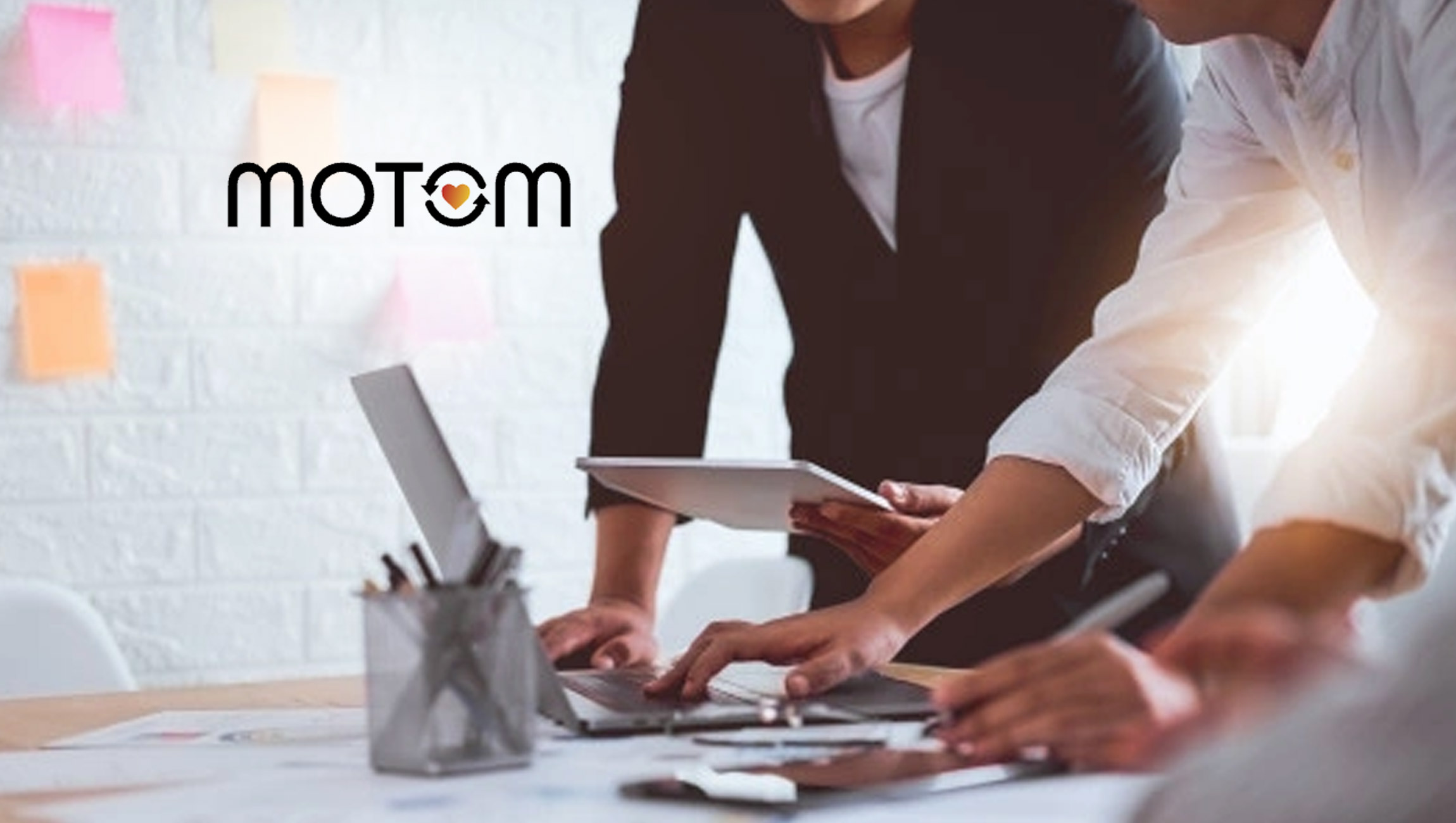 New Social Shopping Platform Motom Makes All Social Content Shoppable