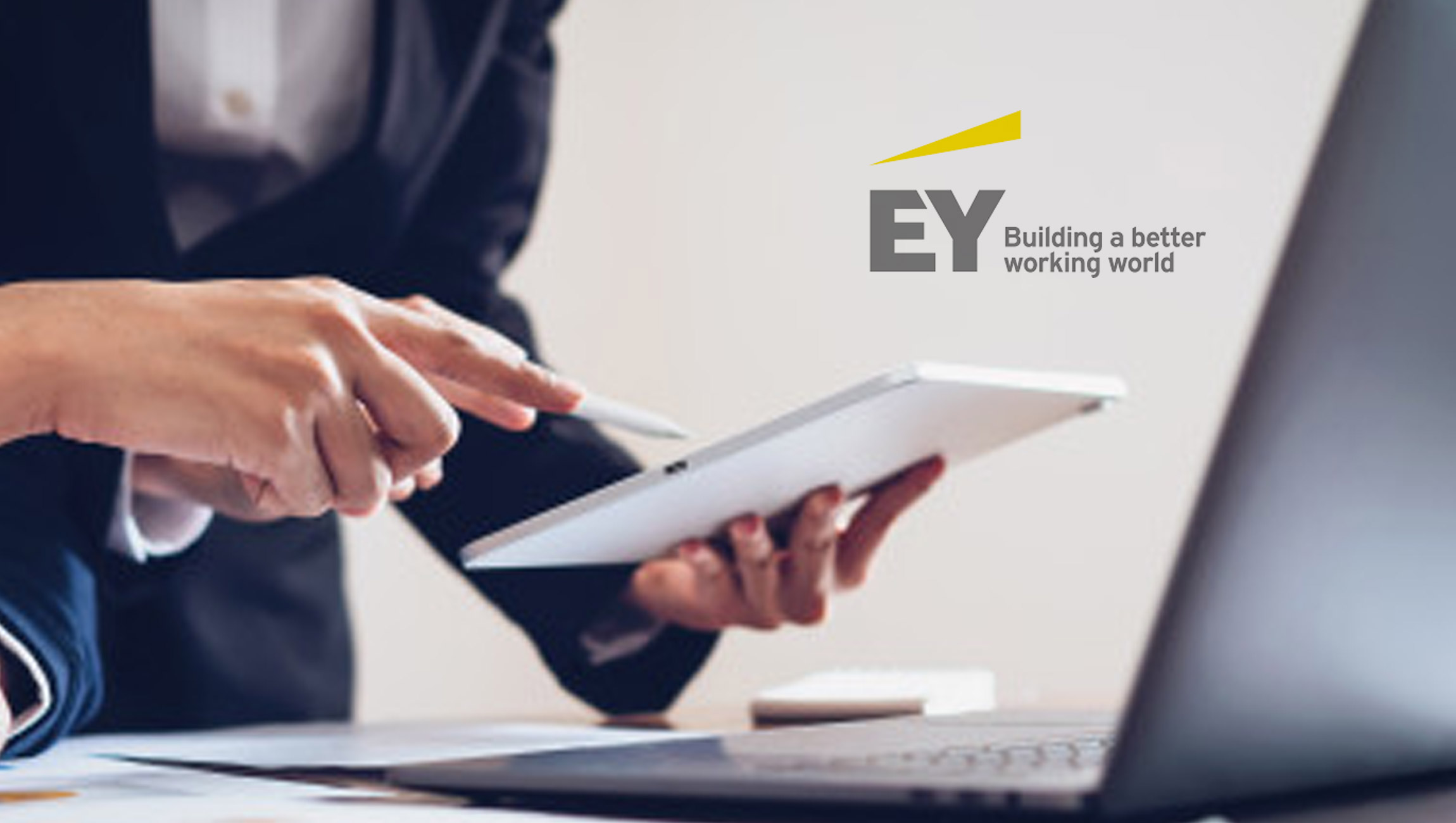 EY Smart Reviewer Helps Accelerate and Optimize Approval of Marketing Materials In The Life Sciences Industry