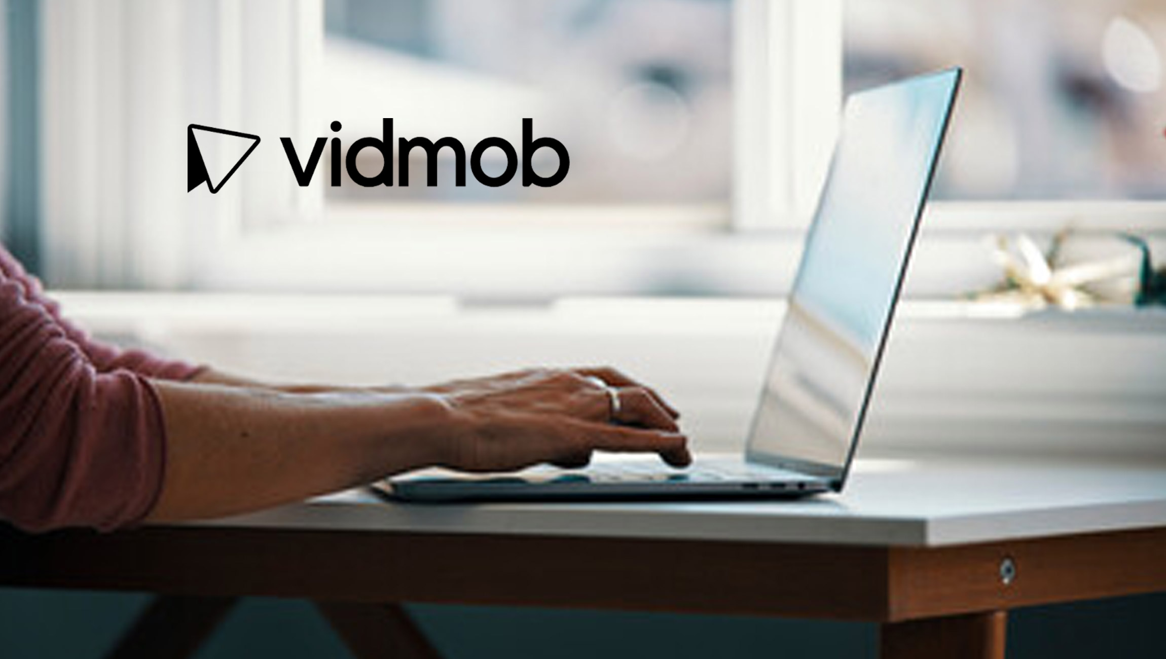 High Contrast, Low Text Ads Perform Well on Snap Ads for Key Industries