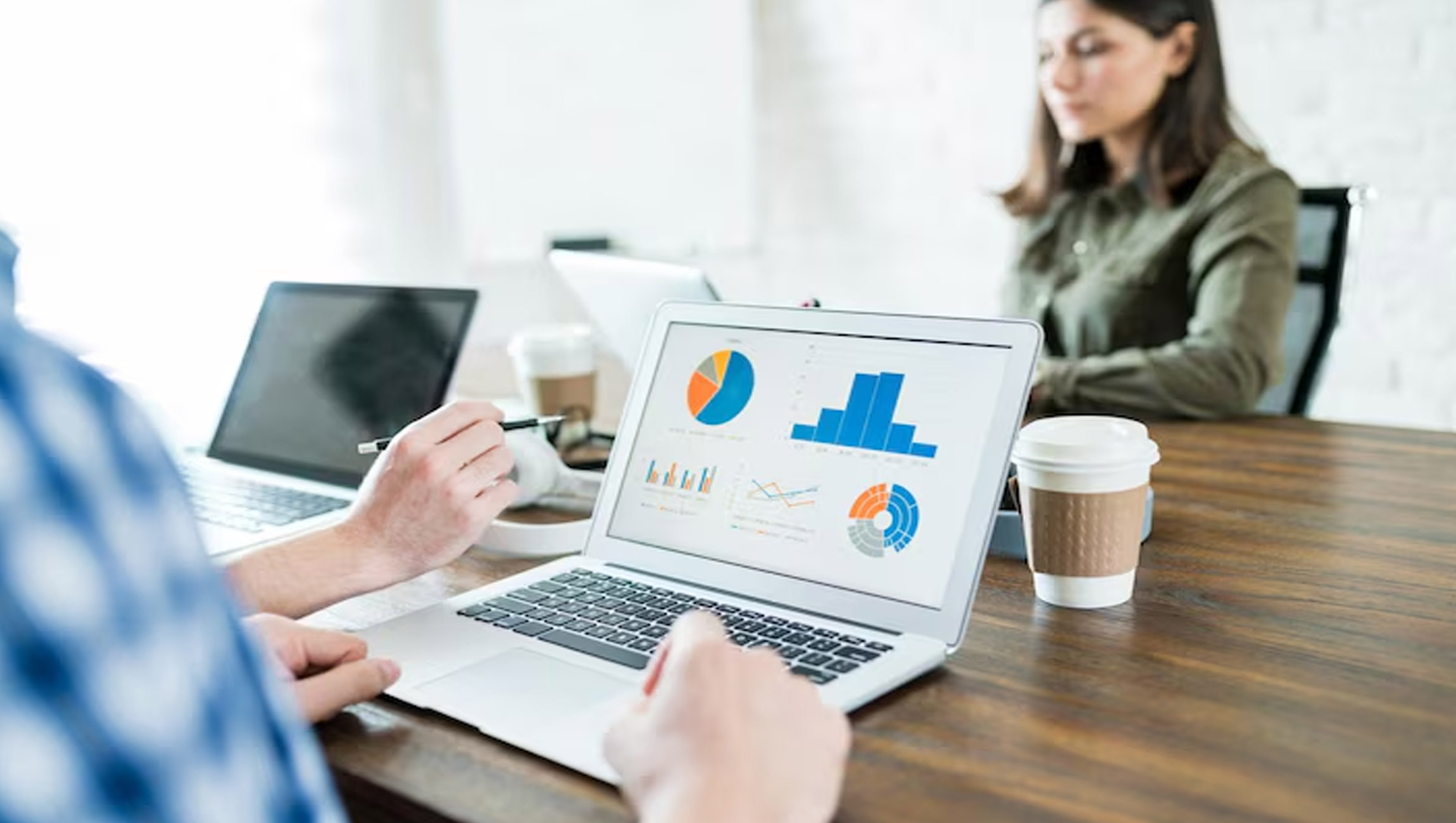 ECGI's Uplist Ventures Invests in Multilingual AI Sales and Marketing Platform AuraChat
