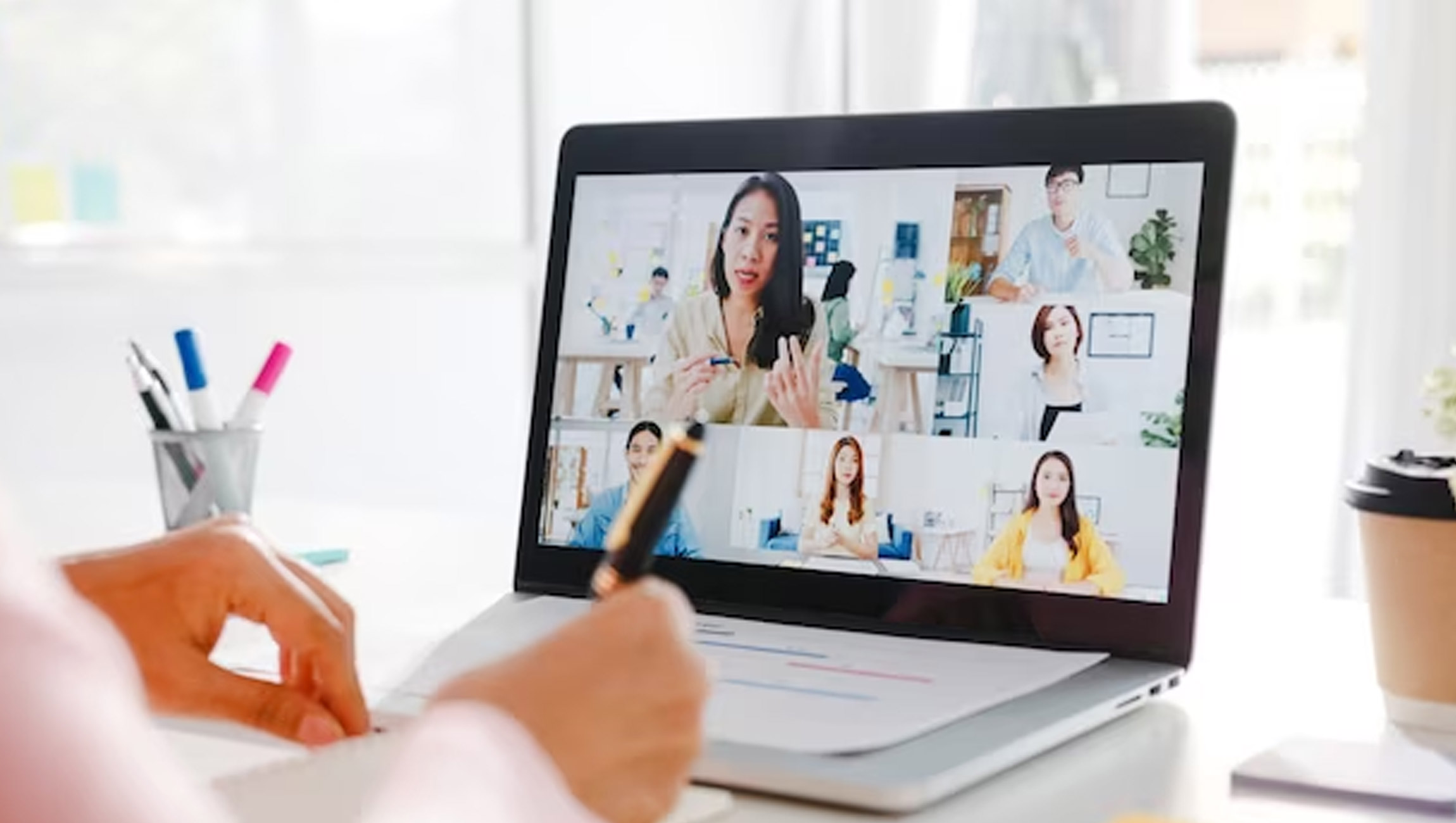 Apollo Silver Engages CDMG for Marketing Services