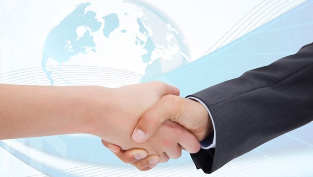 LeapXpert and Iron Bow Partner to Bring Secure, Compliant Digital Communications to U.S. Government Agencies