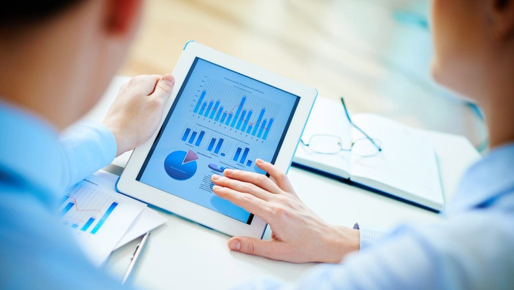 New Report Reveals a CX Confidence Disconnect: Business Leaders Believe They're Trusted. Consumers Say Otherwise.
